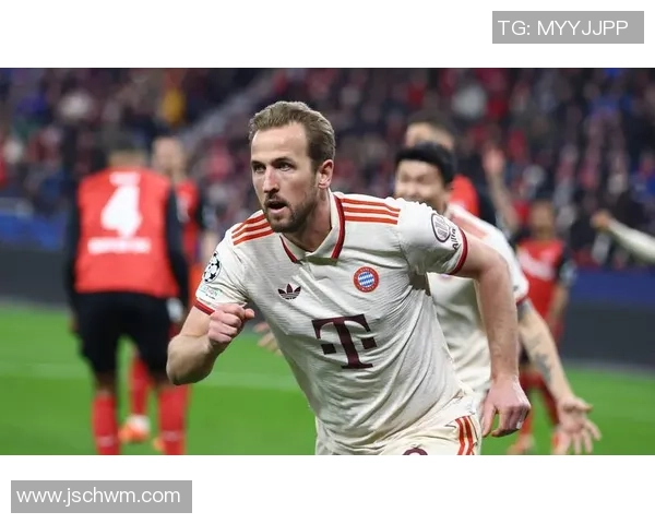 现役足球前十名球星榜单分析与各自特点解析 现役足球前十名球星榜单分析与各自特点解析