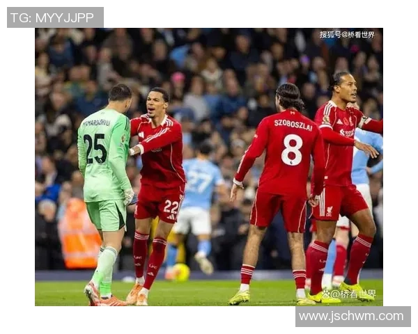 足球巨星赛场意外崴脚引发球迷热议或影响球队后续赛程走势